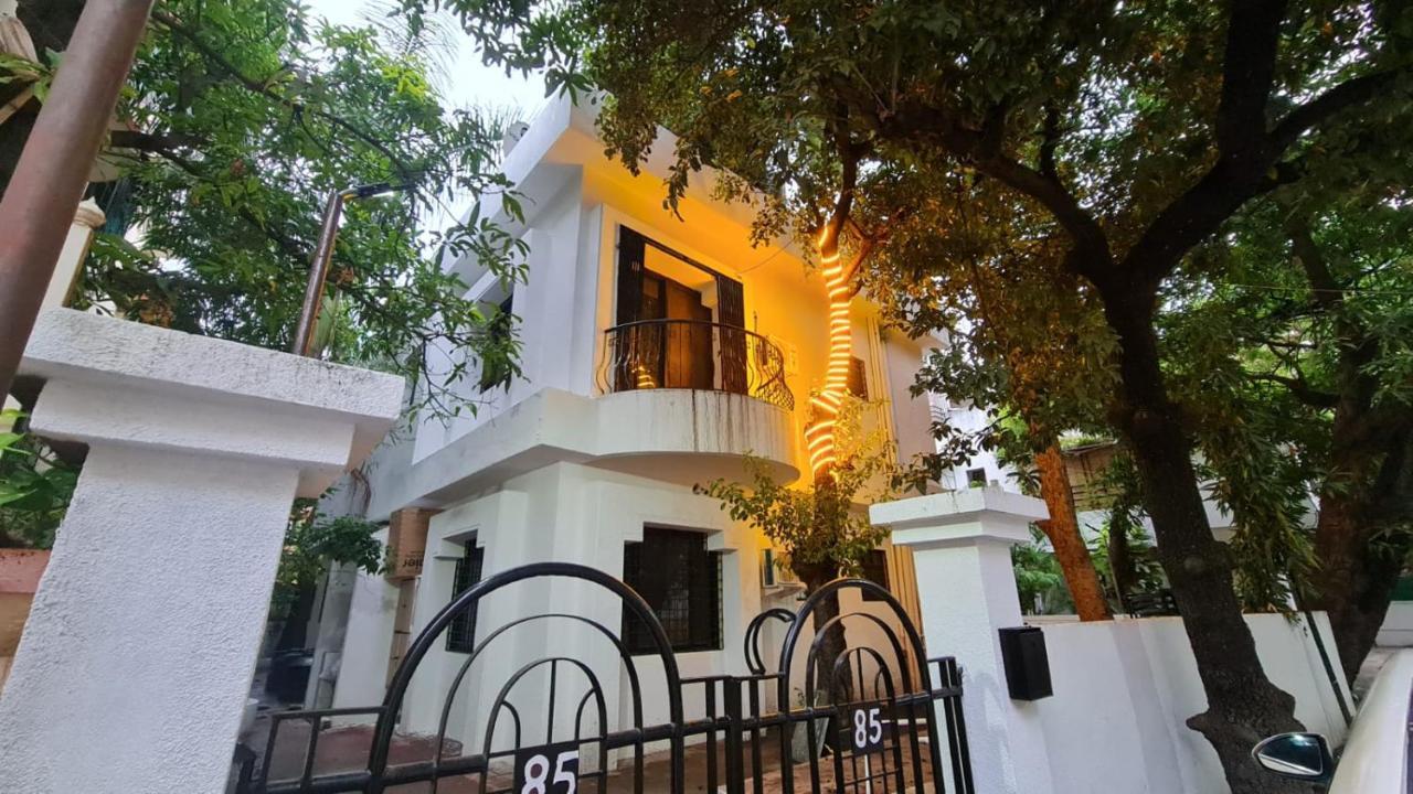 Rostel Backpackers Hostel Pune Bagian luar foto
