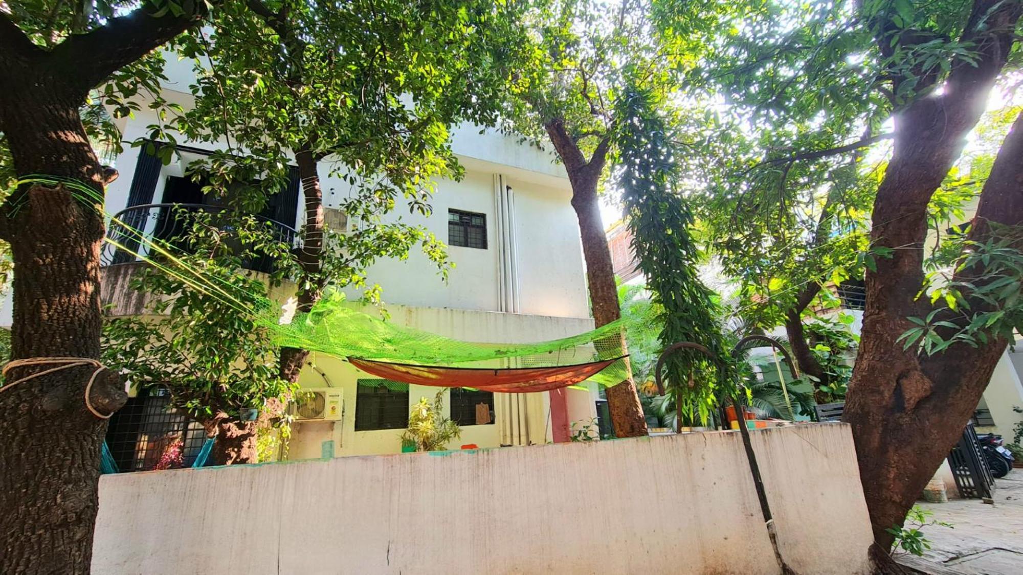 Rostel Backpackers Hostel Pune Bagian luar foto
