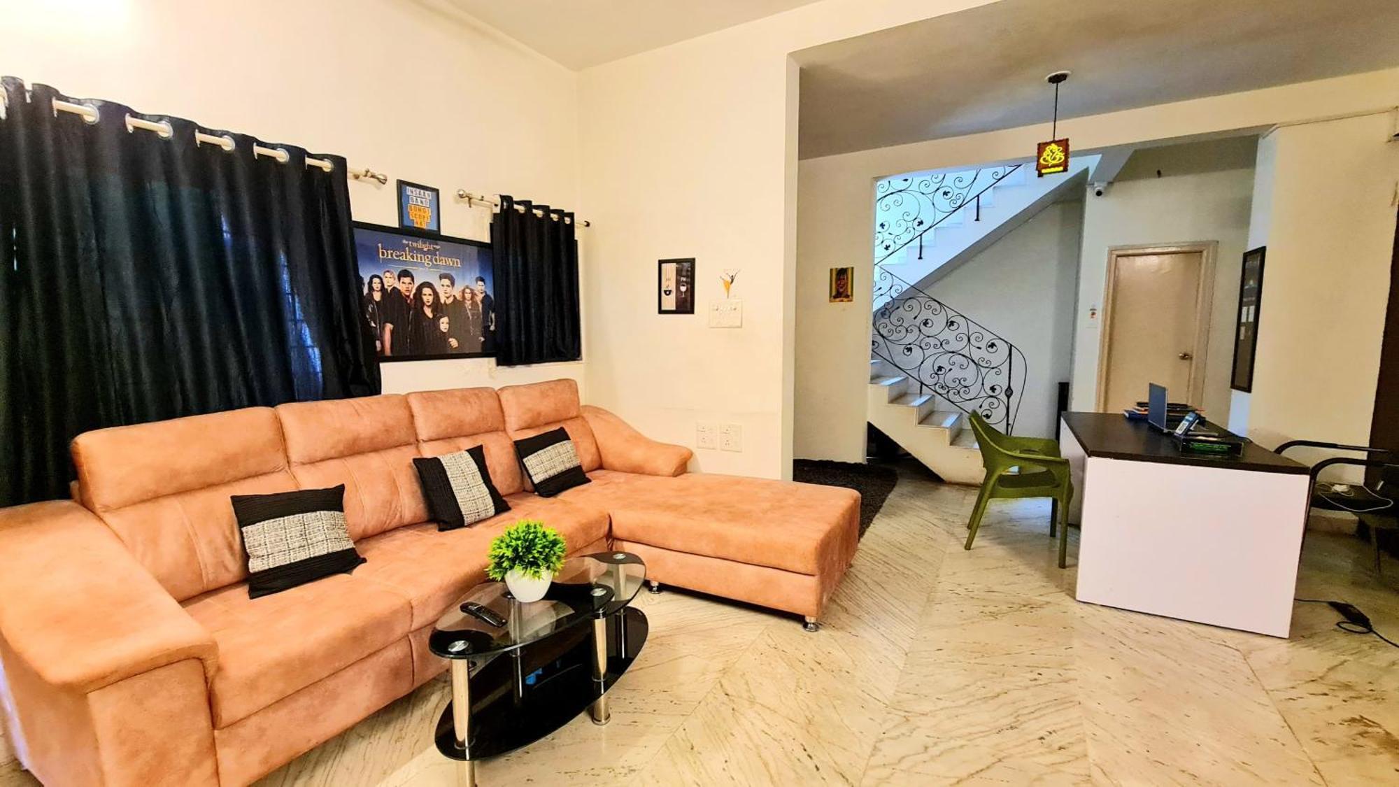 Rostel Backpackers Hostel Pune Bagian luar foto