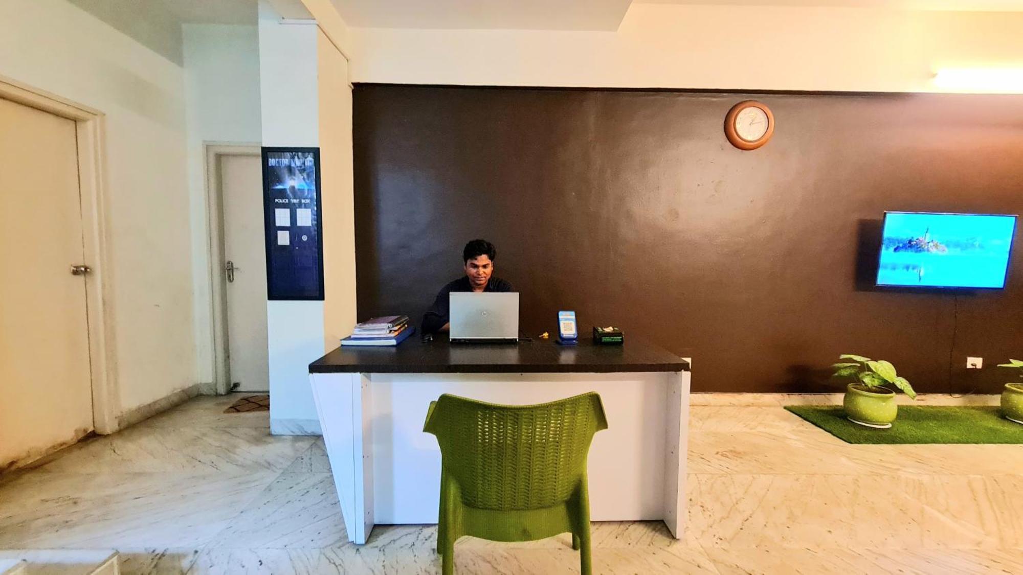 Rostel Backpackers Hostel Pune Bagian luar foto
